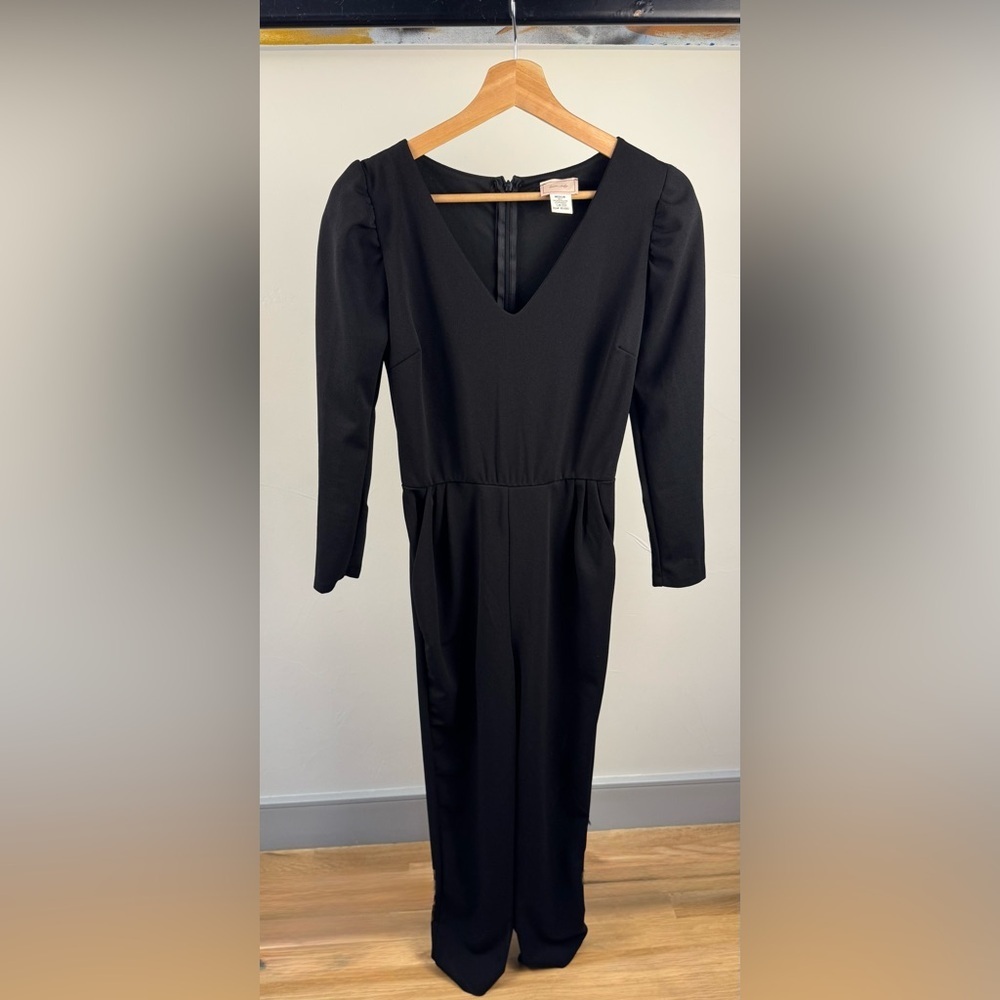 Love…Ady Black Long Sleeve Jumpsuit – Size M